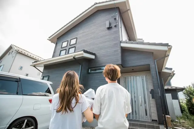How Do the Yen Exchange Rate and BOJ Interest Rates Affect Home-Buying Sentiment?